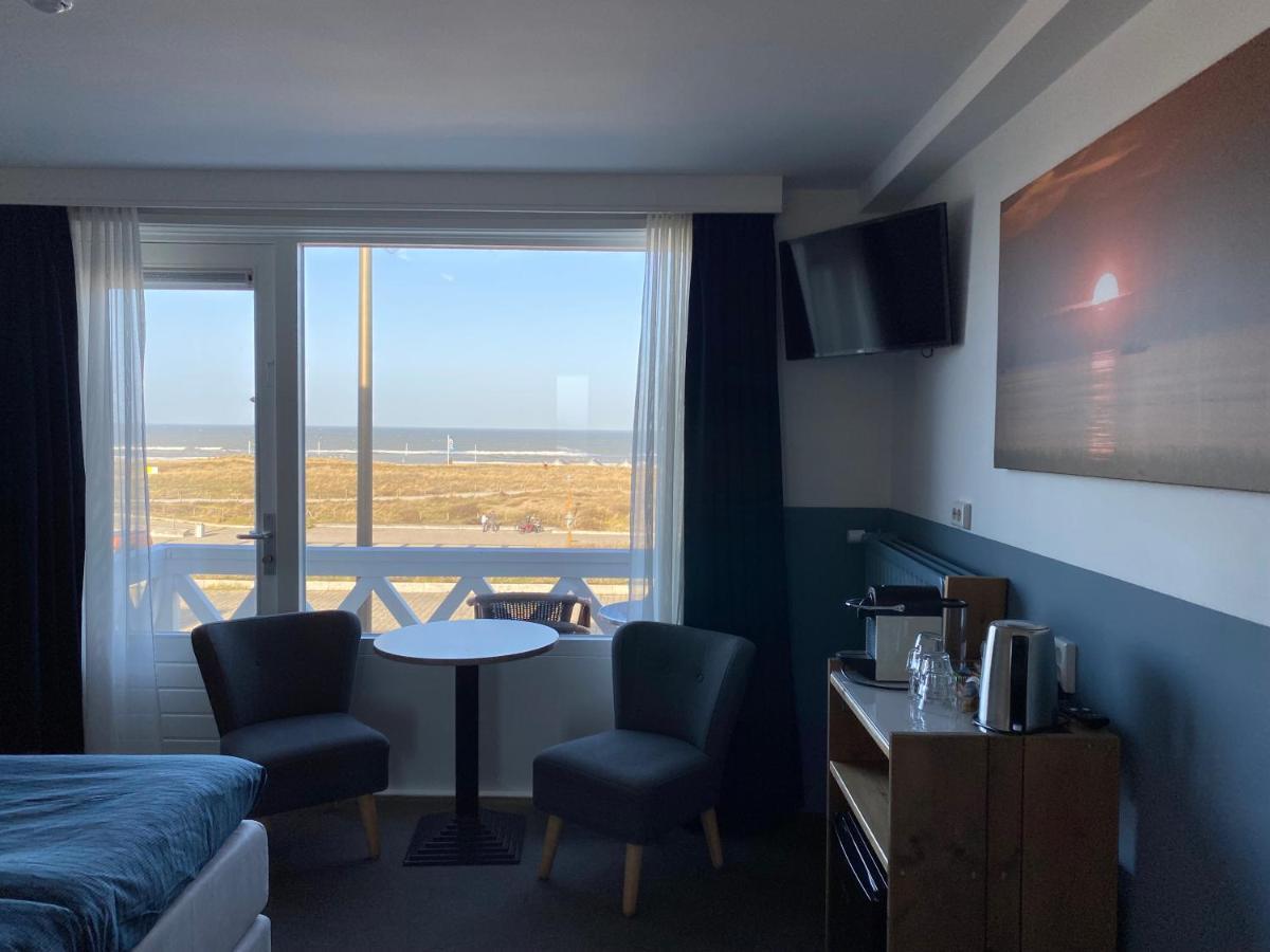 Bed&Breakfast Aan Strand Katwijk aan Zee Esterno foto