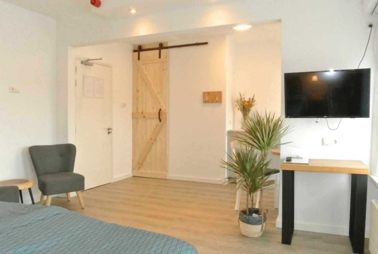 Bed&Breakfast Aan Strand Katwijk aan Zee Esterno foto